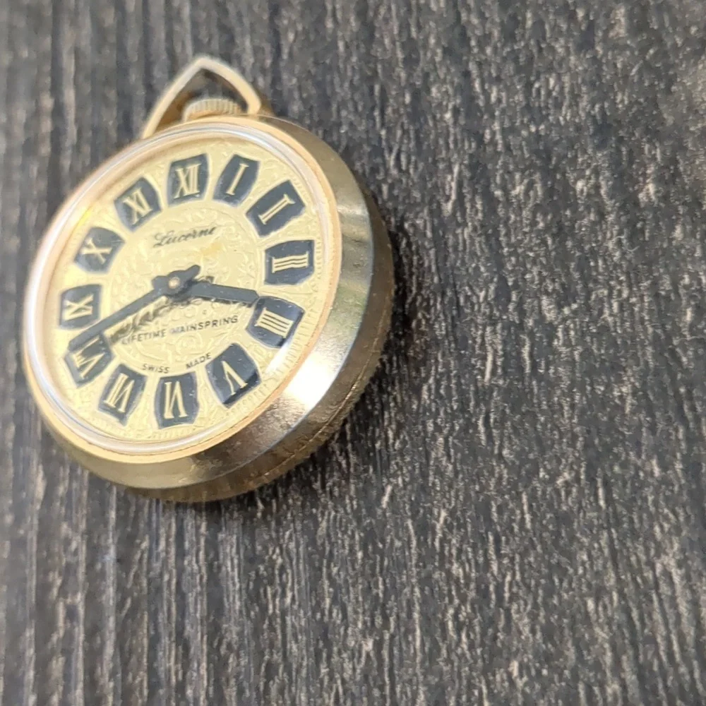 Vintage Lucerne Swiss Manual Pendant Watch Gold Tone